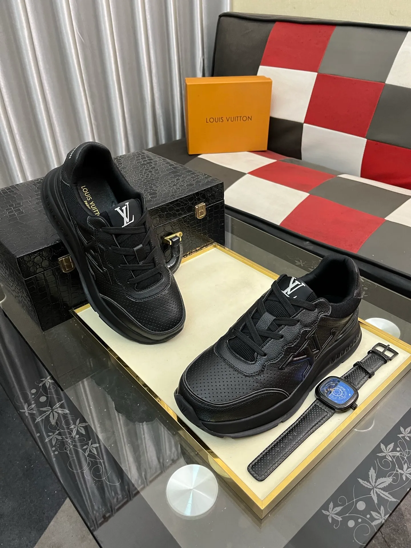 Men's shoes 💰458⌚️⌚️[Louis Vuitton LV] Dad shoes are popular casual sports shoes with outsole, breathable and comfortable, easy to walk, trendy men's versatile fly woven epoxy with ➕leather lining➕Gucci's popular original outsole, sports and running style, super comfortable. Code number 38-44